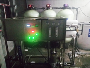 遼寧省遼源某性炭廠4噸反滲透設備（加2噸白鋼組合水箱）